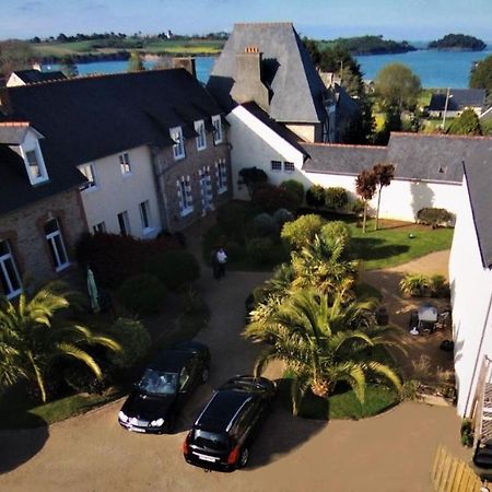 Gites "Le Clos De La Baie" Paimpol Exterior photo